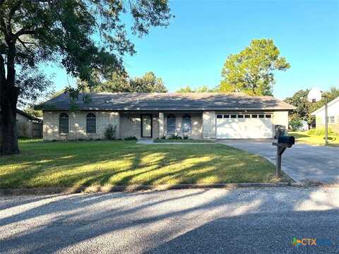 610 Davis Street, Edna, TX 77957