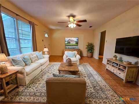 214 Bluebonnet Ridge, Seguin, TX 78155