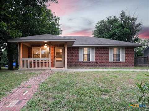615 E 9th Avenue, Belton, TX 76513