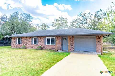 912 N Avenue G, Shiner, TX 77984