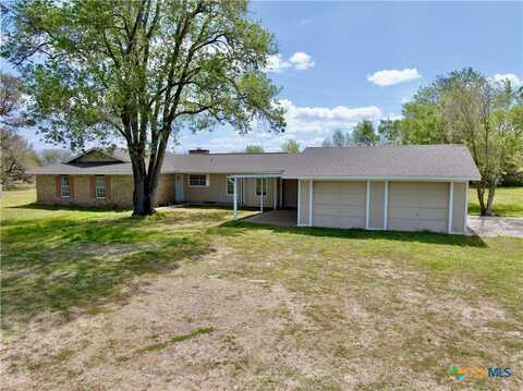 2631 Benbow Road, Inez, TX 77968