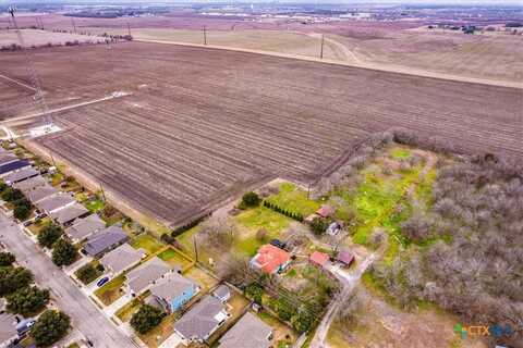 530 Continental Drive, Seguin, TX 78155