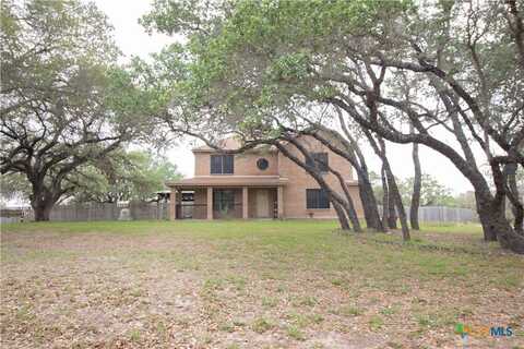 797 Killarney Road, Floresville, TX 78114