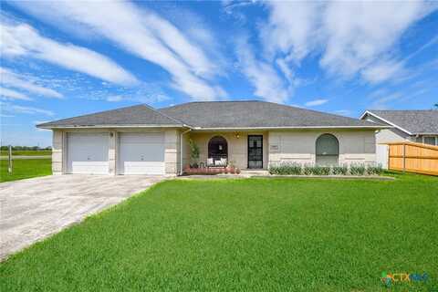 512 Town and Country Drive, El Campo, TX 77437