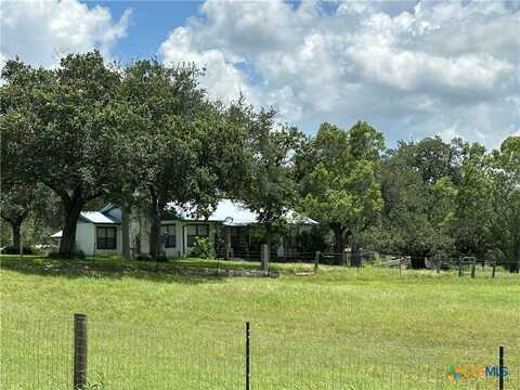 725 Post Oak Road, Goliad, TX 77963