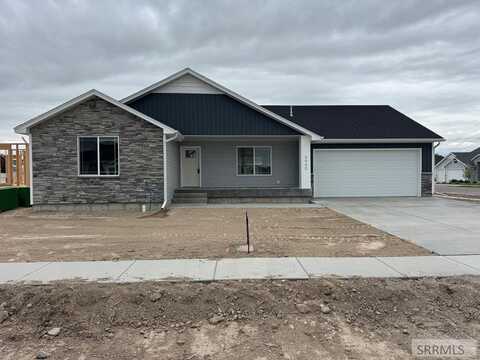 4940 Pierce Ave, Chubbuck, ID 83202