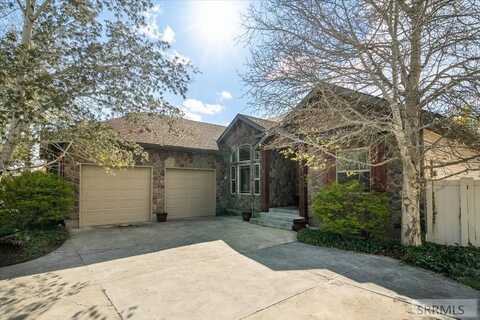 401 Beulahs Lane, Idaho Falls, ID 83401