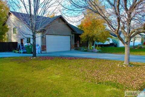 1941 N Oakbrook Road, Idaho Falls, ID 83401