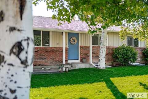2409 Briarcliff Avenue, Idaho Falls, ID 83404
