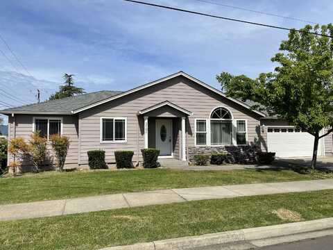 2101 Whittle Avenue, Medford, OR 97504