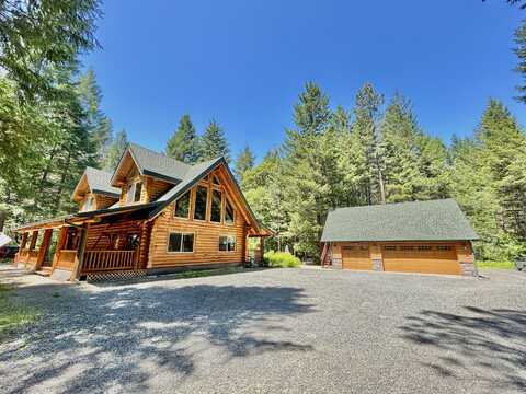 6086 E Evans Creek Road, Rogue River, OR 97537