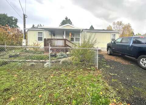 441 Chestnut Street, Myrtle Creek, OR 97457