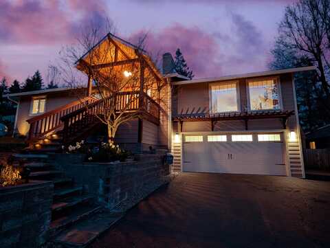 1594 Angelcrest Drive, Medford, OR 97504