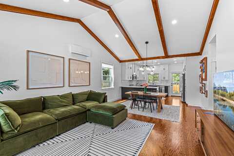 339 Randy Street, Ashland, OR 97520
