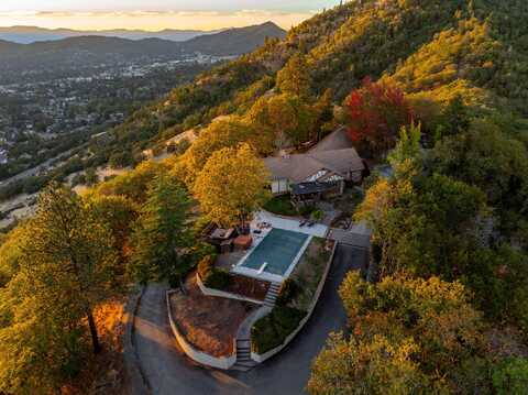 2020 NE Ridge Road, Grants Pass, OR 97526