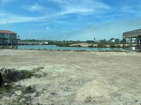 1522 Harbor Dr., Port Isabel, TX 78578