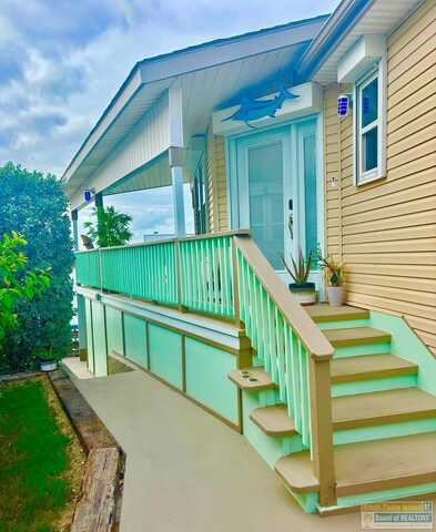 845 Oyster Dr., Port Isabel, TX 78578