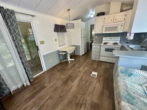 7125 Fruitville Rd 823, Sarasota, FL 34240
