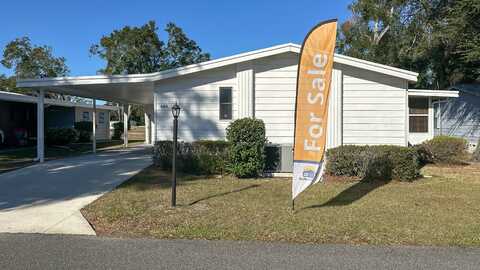 640 Cedar Ln, Lady Lake, FL 32159