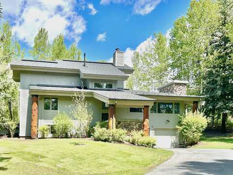 1001 WEYYAKIN Dr, Sun Valley, ID 83353