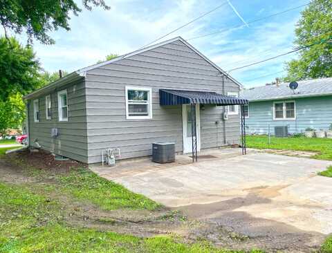 1103 CASS Street, SIDNEY, IA 51652