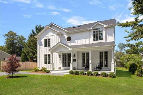 209 South Rhode Island Avenue, Newport, RI 02840