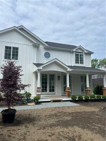 209 South Rhode Island Avenue, Newport, RI 02840