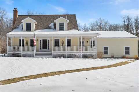 72 Old Richardson Street, Uxbridge, MA 01569