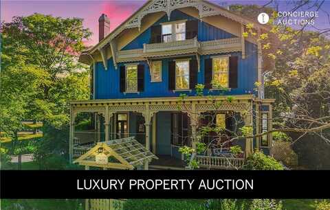 43 Old Beach Road, Newport, RI 02840