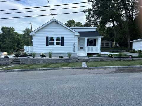 535 Hancock Street, Tiverton, RI 02878