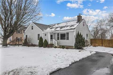 161 Mitchells Lane, Middletown, RI 02842