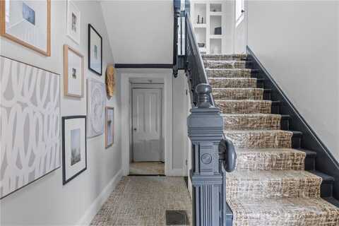 259 Gibbs Avenue, Newport, RI 02840