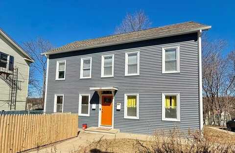 21 Pearl Street, Lincoln, RI 02838