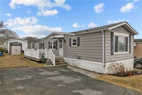 2 Bayview Park, Middletown, RI 02842