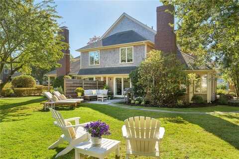 112 Harrison Avenue, Newport, RI 02840