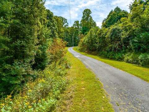 250 Covered Bridge Trl, Fancy Gap, VA 24328