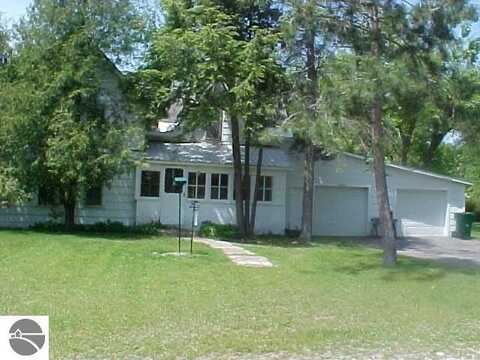 4114 Main, Kingsley, MI 49649