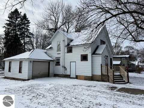 620 Cedar Street, Breckenridge, MI 48615