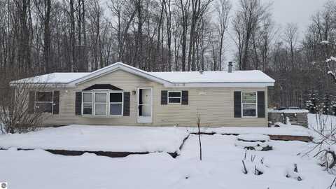 20527 Fewins Road, Interlochen, MI 49643