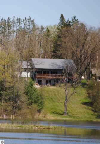 1409 Rivercrest Drive, Mio, MI 48647