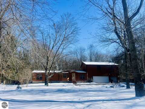 11003 Watson Road, Bath, MI 48808