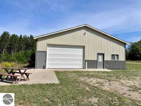 16962 Vondra, Thompsonville, MI 49683