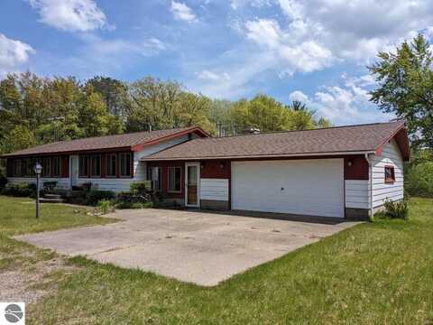 6875 South Street, Hale, MI 48739