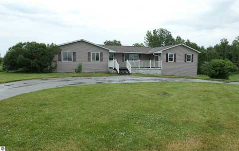1608 Linksview Way, Gladwin, MI 48625