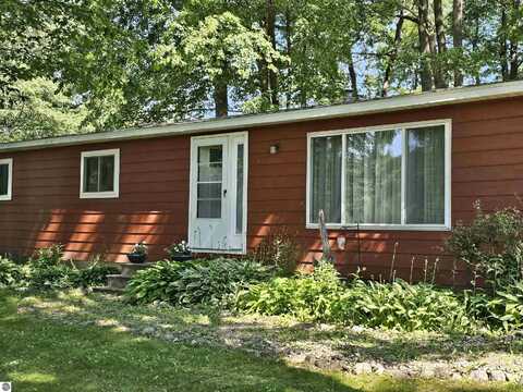 2665 Rose City Road, Lupton, MI 48635