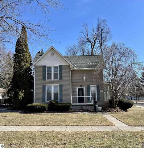 231 S Main Street, Ithaca, MI 48847