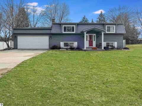 520 Fairlane, Alma, MI 48801