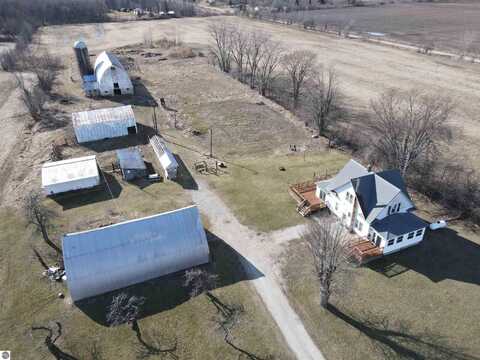 2540 S Dreyer Road, Au Gres, MI 48703