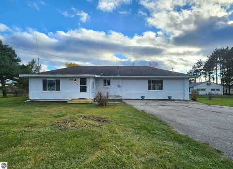 2815 M-55, Tawas City, MI 48763