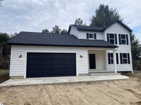 10402 Western Road, Rapid City, MI 49676